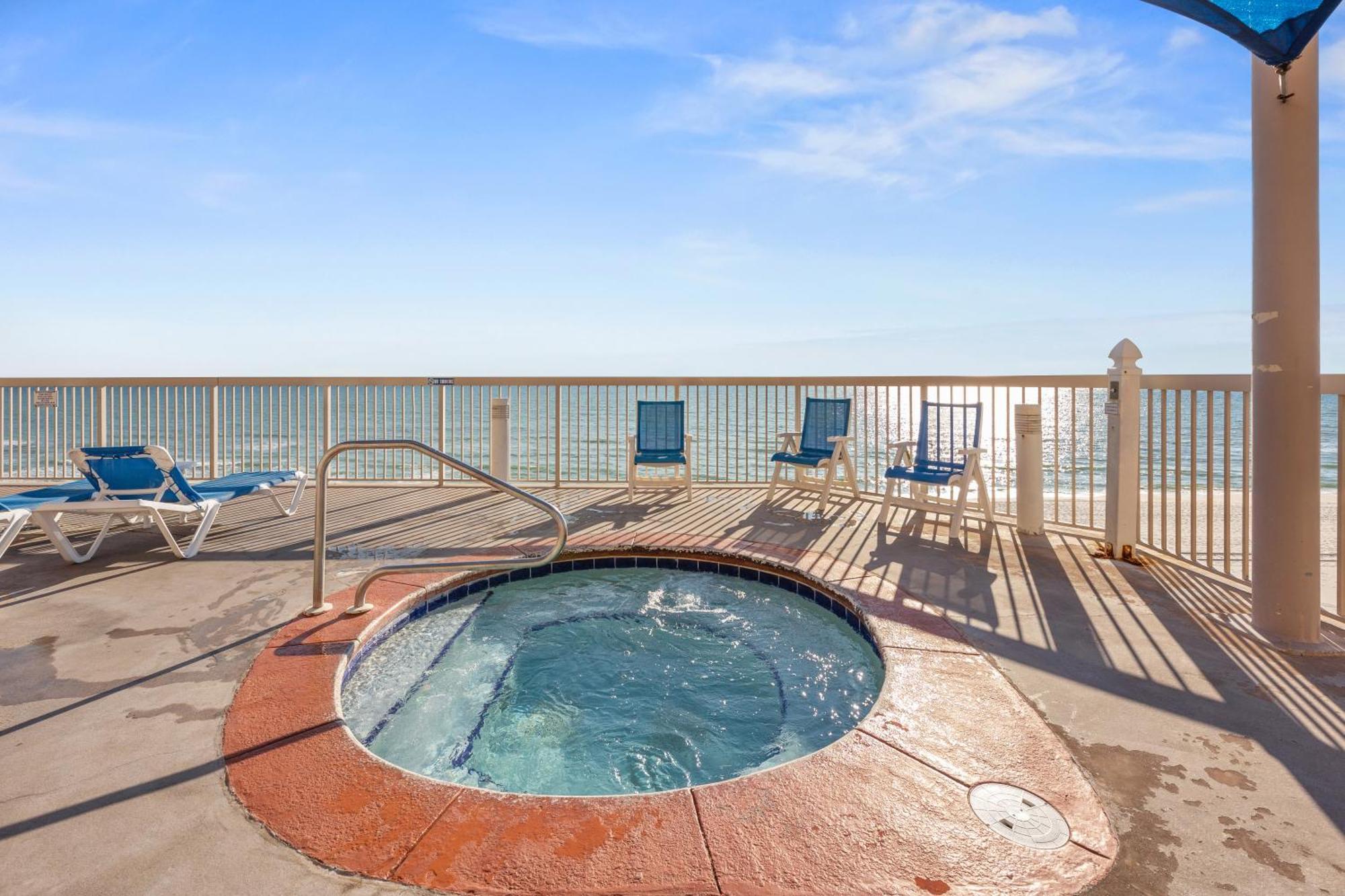 Gulf Front Master Bedroom! 2 Pools & Hot Tubs! Sleeps 8! Panama City Beach Exterior photo